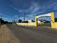 Casa em condomínio com 2 quartos, 2 banheiros, 1 sala, 0 vagas