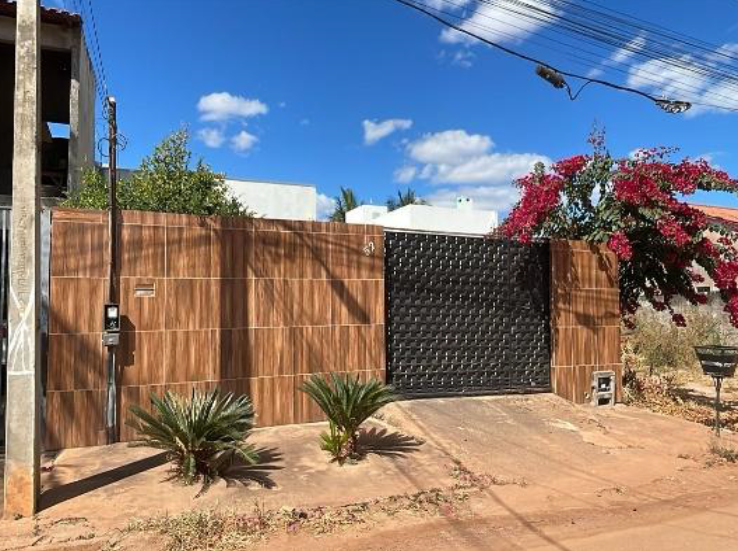 Casa 115,81m² com 209,11m² de terreno em Luís Eduardo Magalhães