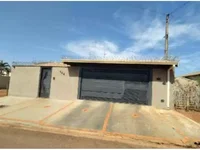 Casa em Leilão com 3 Quartos e 2 Banheiros