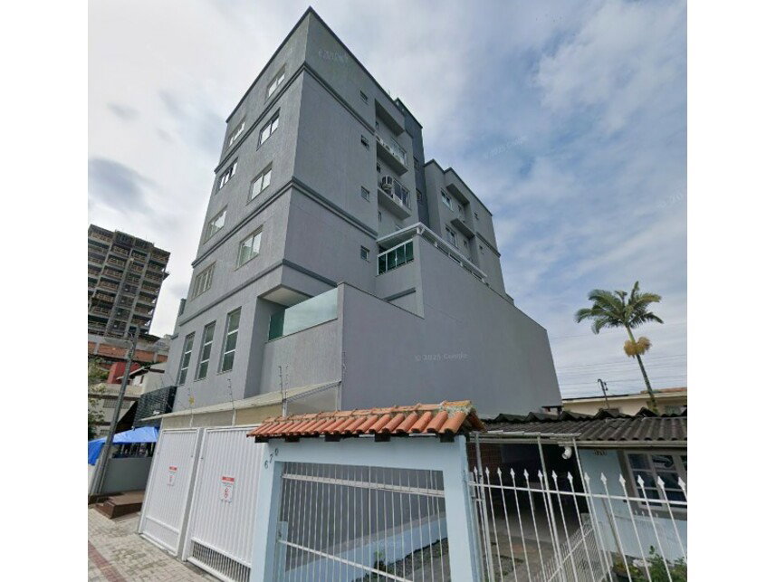 Apartamento em Leilão com 1 Vaga e 1 Banheiro