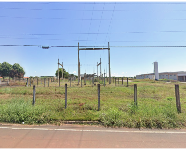Terreno com 1,7441 ha, ocupado, com benfeitorias não averbadas
