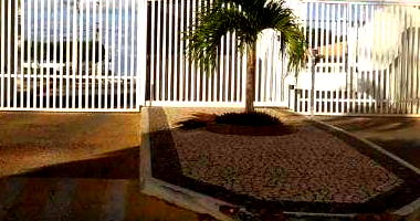 Casa em condomínio com 2 quartos, 2 banheiros e 1 vaga de garagem