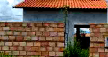 Casa em Frutal com 3 Quartos e 2 Banheiros