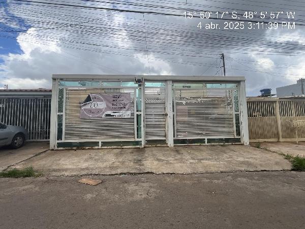 Casa com 3 quartos, 1 banheiro, 1 vaga, 132.88m² área total