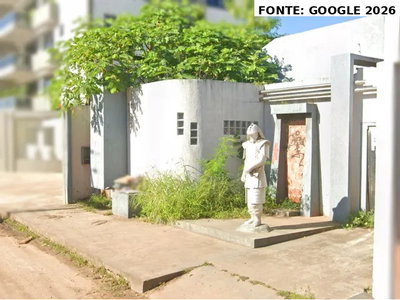 Prédio comercial de 230,80m² com garagem