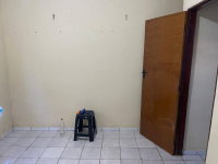 Casa com 2 quartos, 1 banheiro e 1 vaga de garagem, ocupada