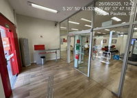 Ex-agência comercial desocupada com 286,4m² construídos