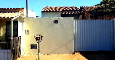 Casa com 2 quartos em Luziânia - GO