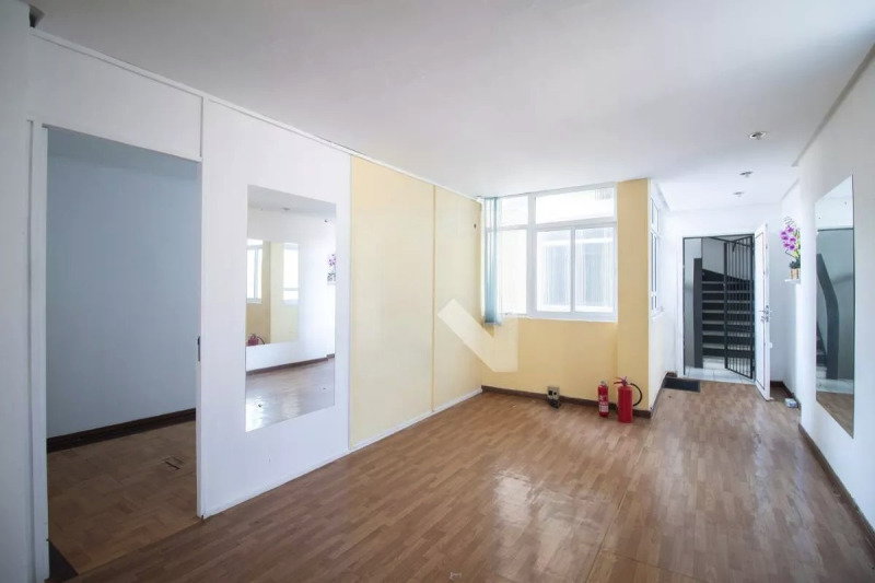 Apartamento de 2 dormitórios, 78m²