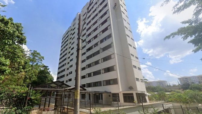 Apartamento 3 quartos 2 banheiros 2 vagas 214m² em reforma