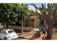 Casa em leilão com 3 quartos e 2 banheiros