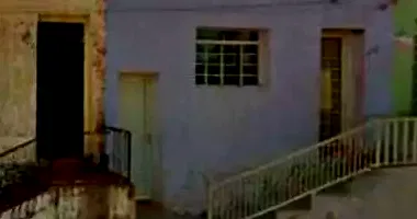 2 Casas em Jardim Bela Vista I - 109m² construída