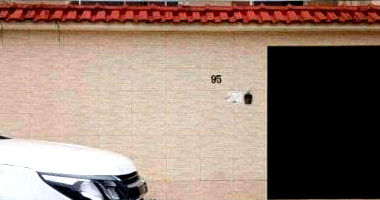Casa padrão com 6 quartos, 6 banheiros, 1 vaga e 352 m² construída, ocupada