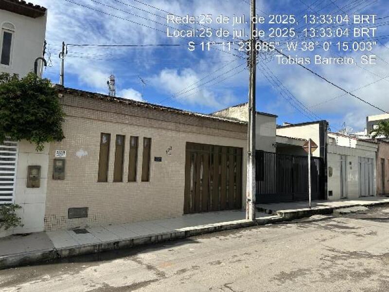 Casa com 3 quartos em Tobias Barreto/SE
