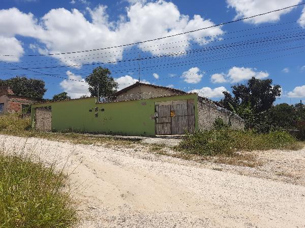 Casa com 2 quartos, 1 banheiro, 2 vagas e 51,48m² construída