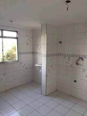 Apartamento com 2 quartos, 1 banheiro e 1 vaga de garagem