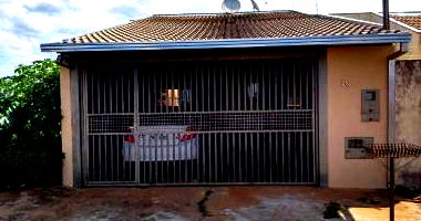 Casa com 65m² construída em Presidente Prudente/SP