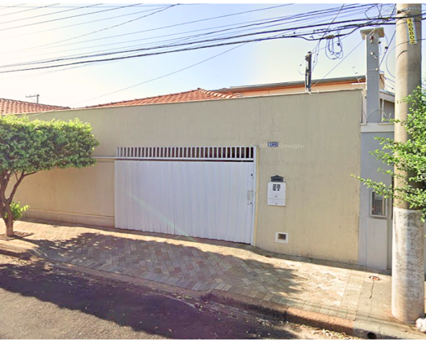 Casa residencial com 3 quartos, 2 banheiros e 1 vaga