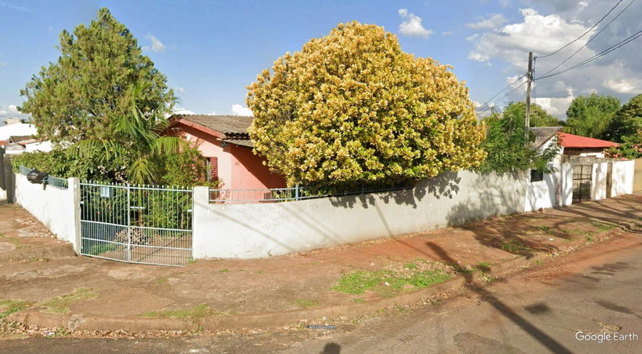 Casa com 25% de participação em imóvel de 365,31m²