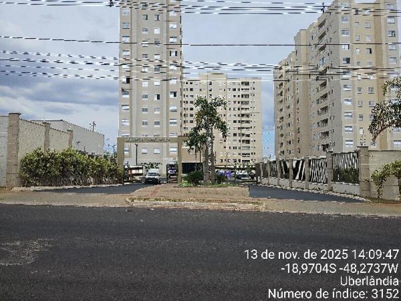 Apartamento com 2 quartos em Uberlândia