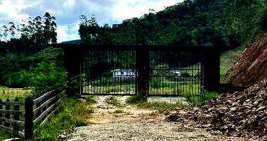 Terreno rural de 57.750m² ocupado, ideal para investimento
