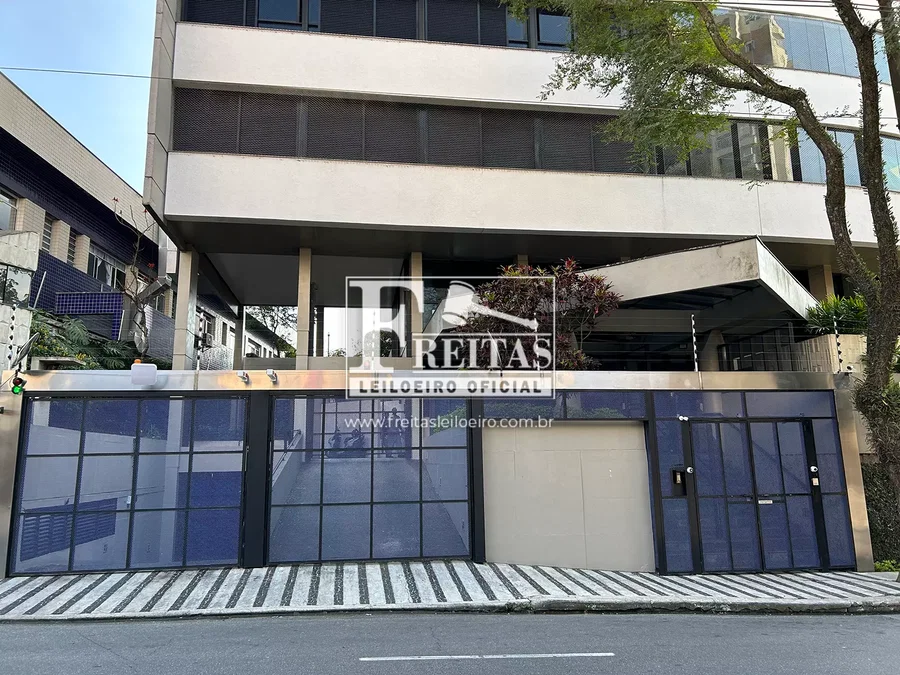 Apartamento Luxuoso com 5 Quartos e 7 Banheiros em São Bernardo do Campo