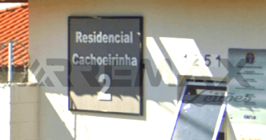 Apartamento térreo com 2 dormitórios, 61.73m²