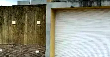 Casa em leilão com 3 quartos e 2 banheiros