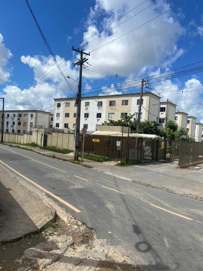 Apartamento Espaçoso com 2 Quartos em Camaragibe