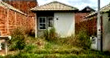 Casa com 43,85 m², sem quartos e banheiros, desocupada