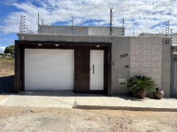 Casa em Juazeiro do Norte com 4 quartos e 2 banheiros