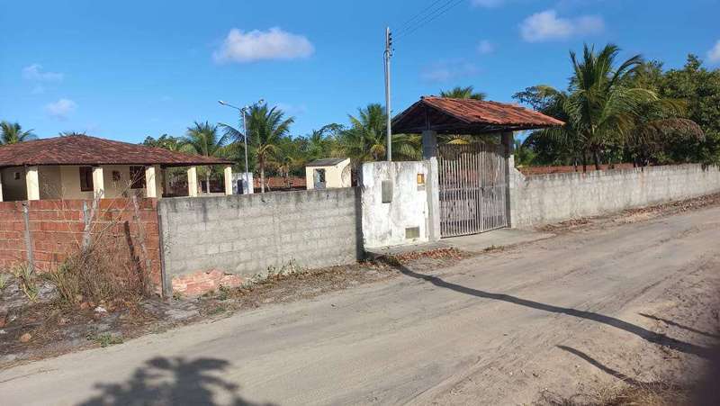Propriedade Coqueirinhos com 2 casas e grande área em Indiaroba/SE