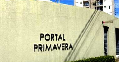 Apartamento com 2 quartos, 2 banheiros e 1 vaga