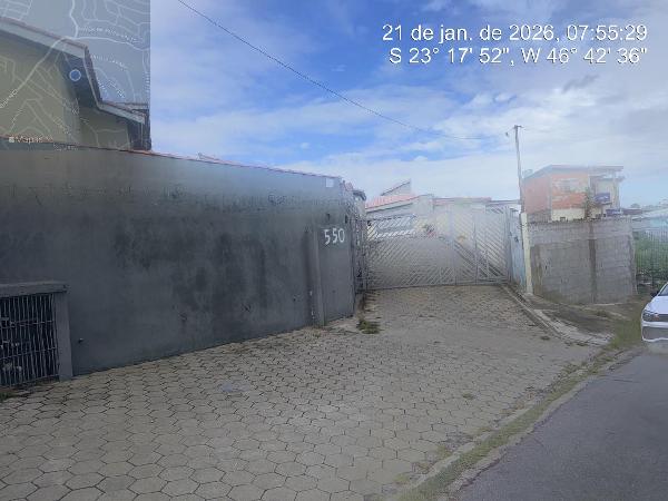 Casa com 2 quartos, 1 vaga de garagem, 114,9m² de área total