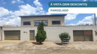 Casa Ocupada com 415m² de Área Construída em Goiânia