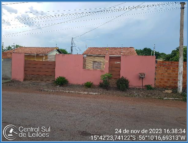 Casa com 2 quartos em Varzea Grande, MT