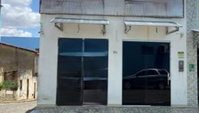 Casa Padrão com 2 Banheiros em Ribeira do Pombal - BA
