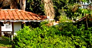 Casa com 3 quartos, 1 banheiro, 1 vaga, 94m² construída, ocupada