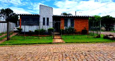 Casa com 222m² de área construída em Carazinho/RS