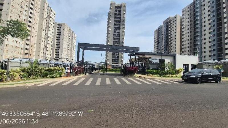 Apartamento com 2 quartos, 51m² privativos e vaga de garagem