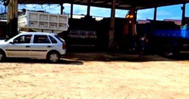 Terreno em Matinhos com Cobertura Metálica e Escritório