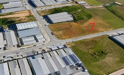 Terreno de 3.847,78 m²