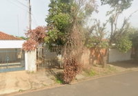 Terreno com 480m² e construção de 43m²