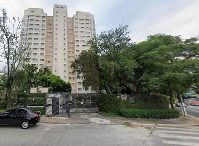 Apartamento com 3 vagas no Morumbi, 211m², 3 quartos