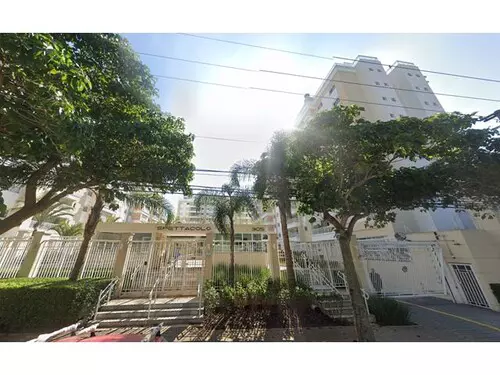 Apartamento com 2 vagas e 111 m² privativos