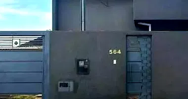 Casa Ocupada com 90m² Construída em Sidrolândia/MS