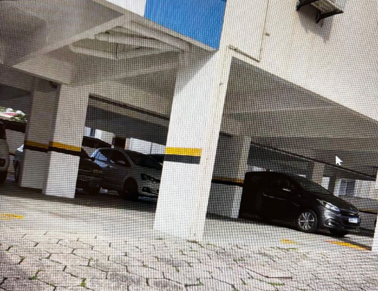 Vaga de garagem privativa de 12m² no Edifício Flor do Sol