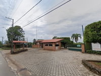 Terreno Amplo em Condomínio Fechado com Potencial de Construção