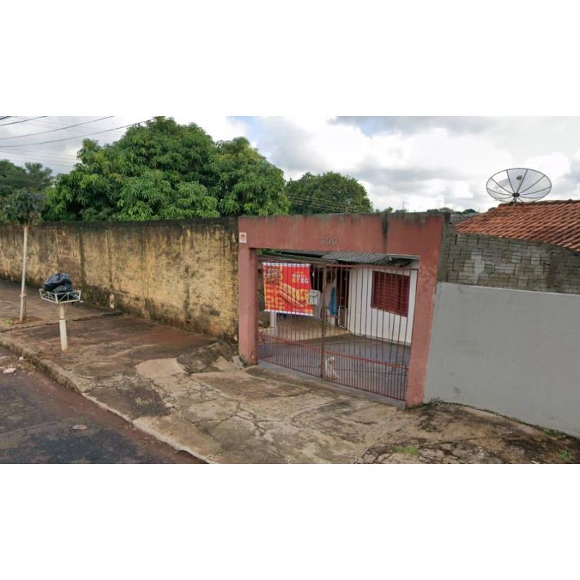 Casa com 22m² - - 1 quarto, 1 banheiro