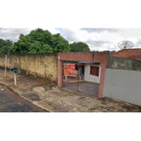 Casa com 22m² - - 1 quarto, 1 banheiro